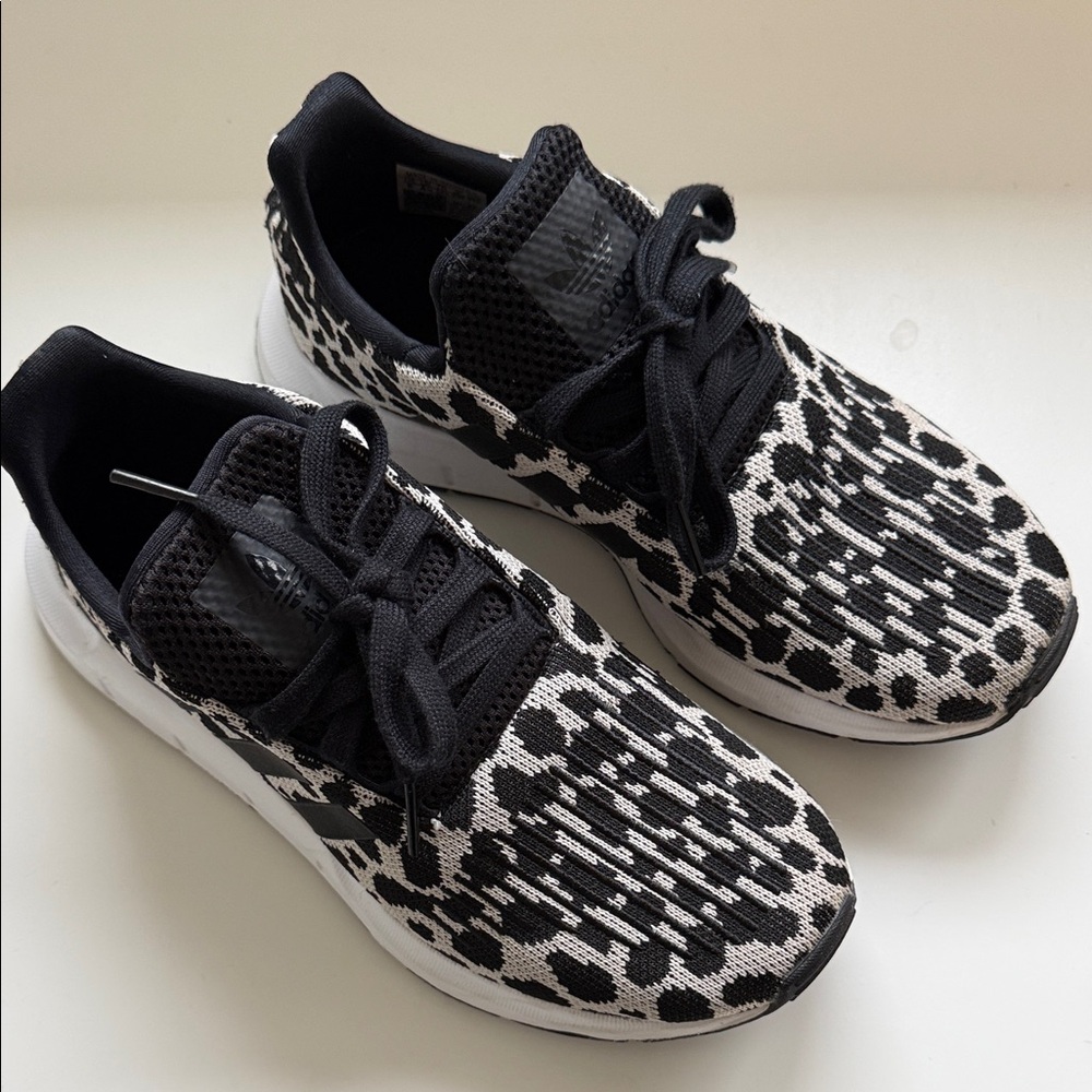 Adidas Swift Run 1 Black and White Leopard Print Women's Sneakers, size 6